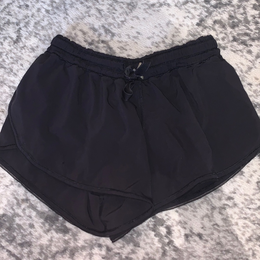 Lululemon shorts 2.5”